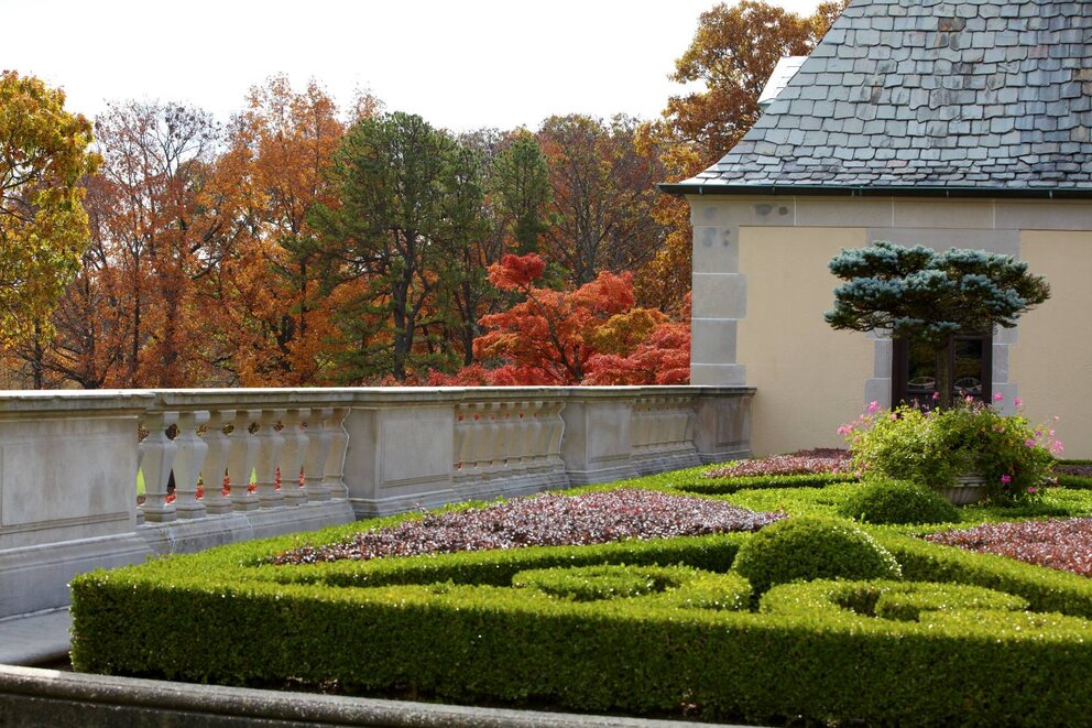 OHEKA in Autumn | Photo by Phillip Ennis