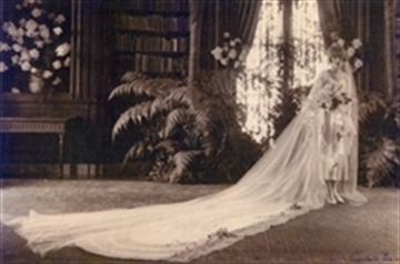 Kahn's daughter, Maud, marries